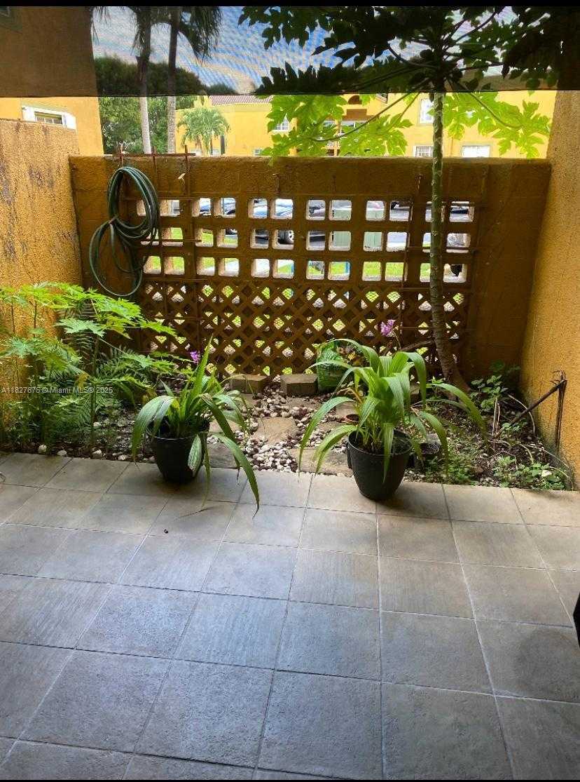 Small Image of 9725 FONTAINEBLEAU BLVD #A109, Miami Number 2
