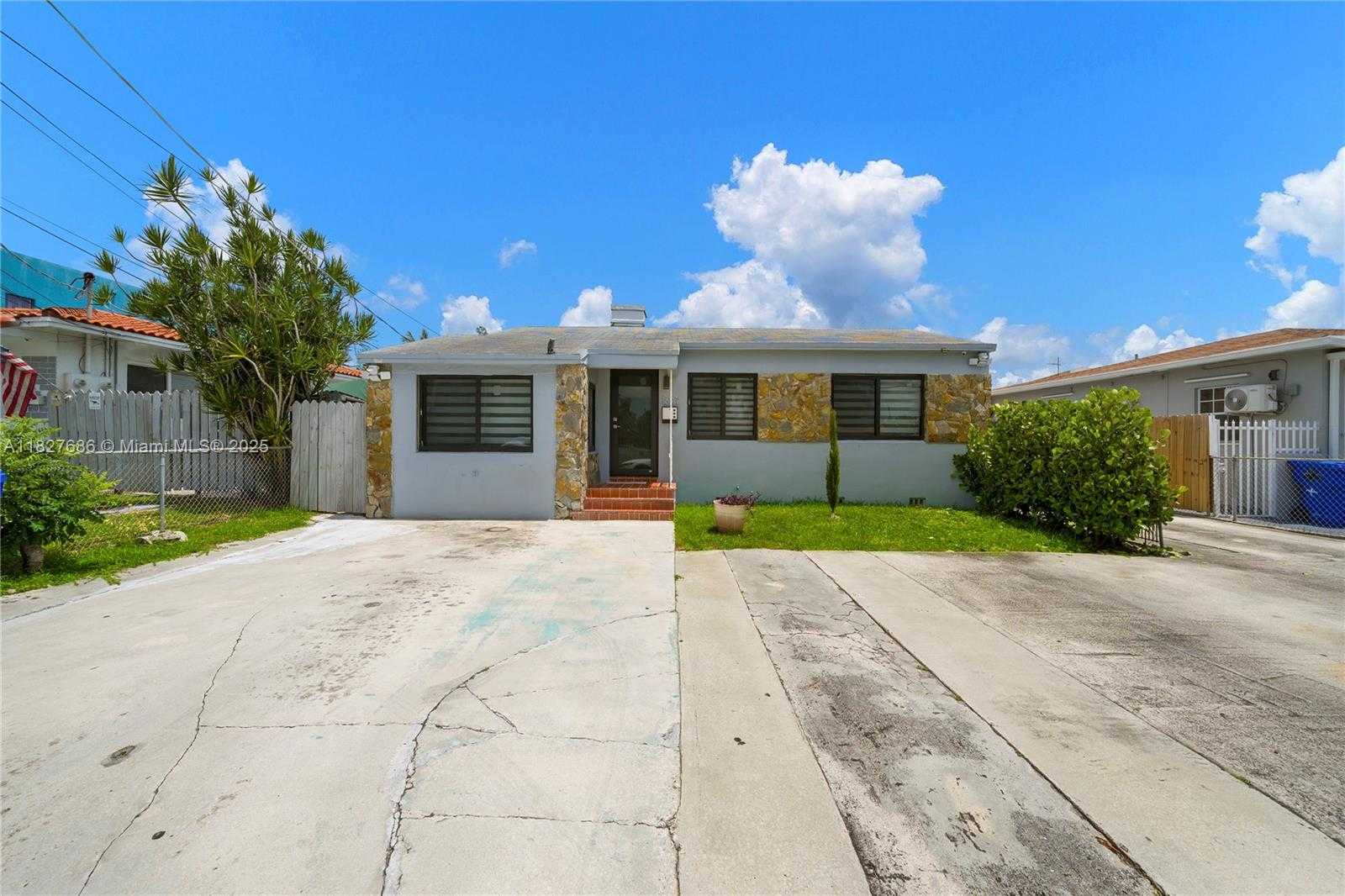 Small Image of 3627 SOUTH WEST 3RD ST #1, Miami Number 17