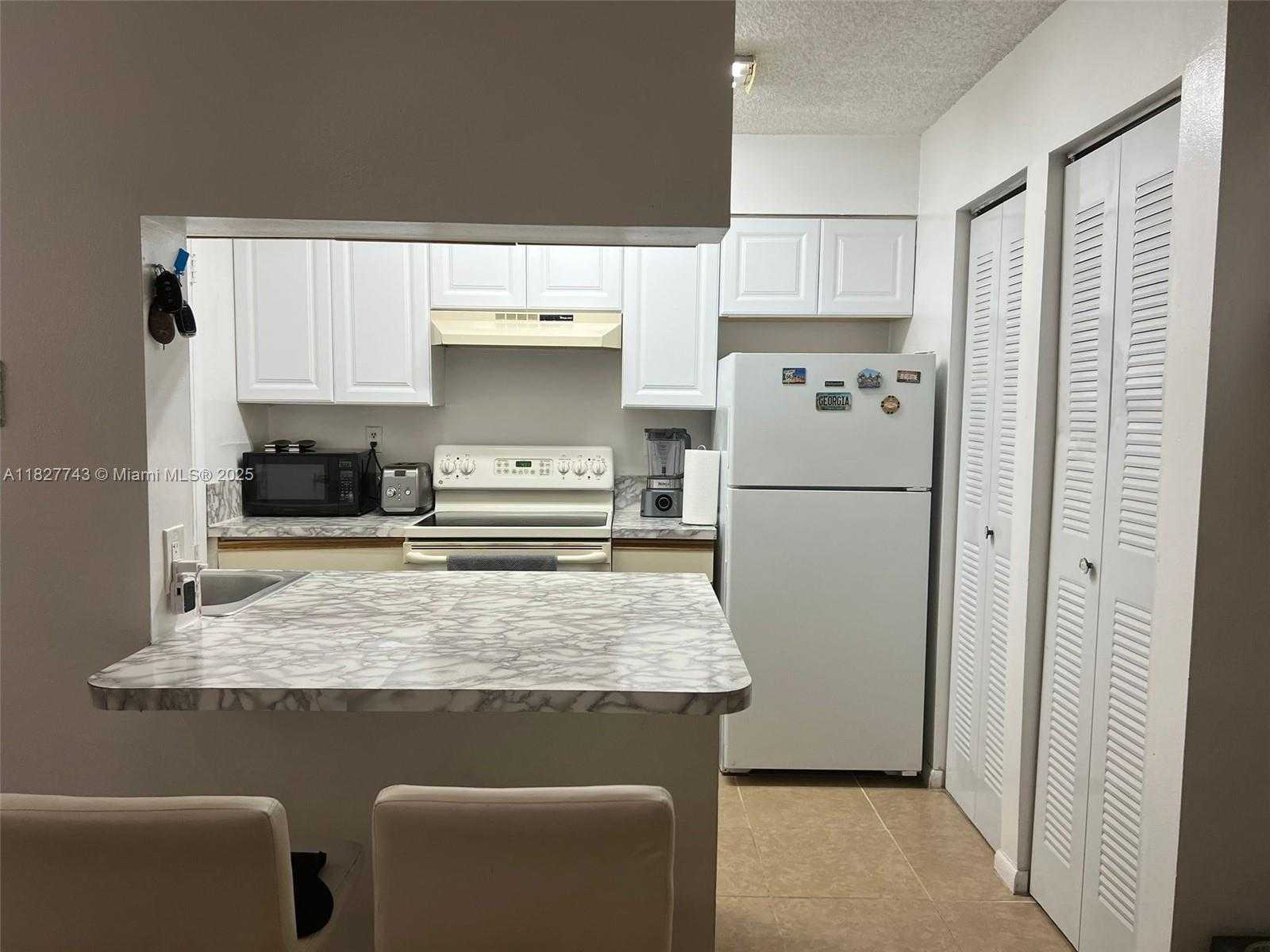 Small Image of 17515 NORTH WEST 67TH CT #N-22, Hialeah Number 6