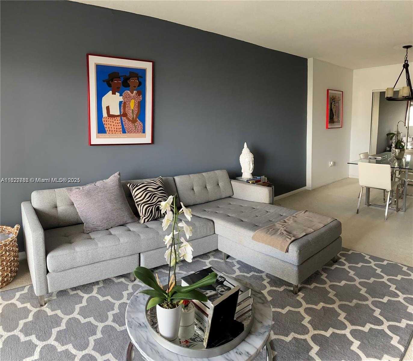 Small Image of 400 KINGS POINT DR #729, Sunny Isles Beach Number 4