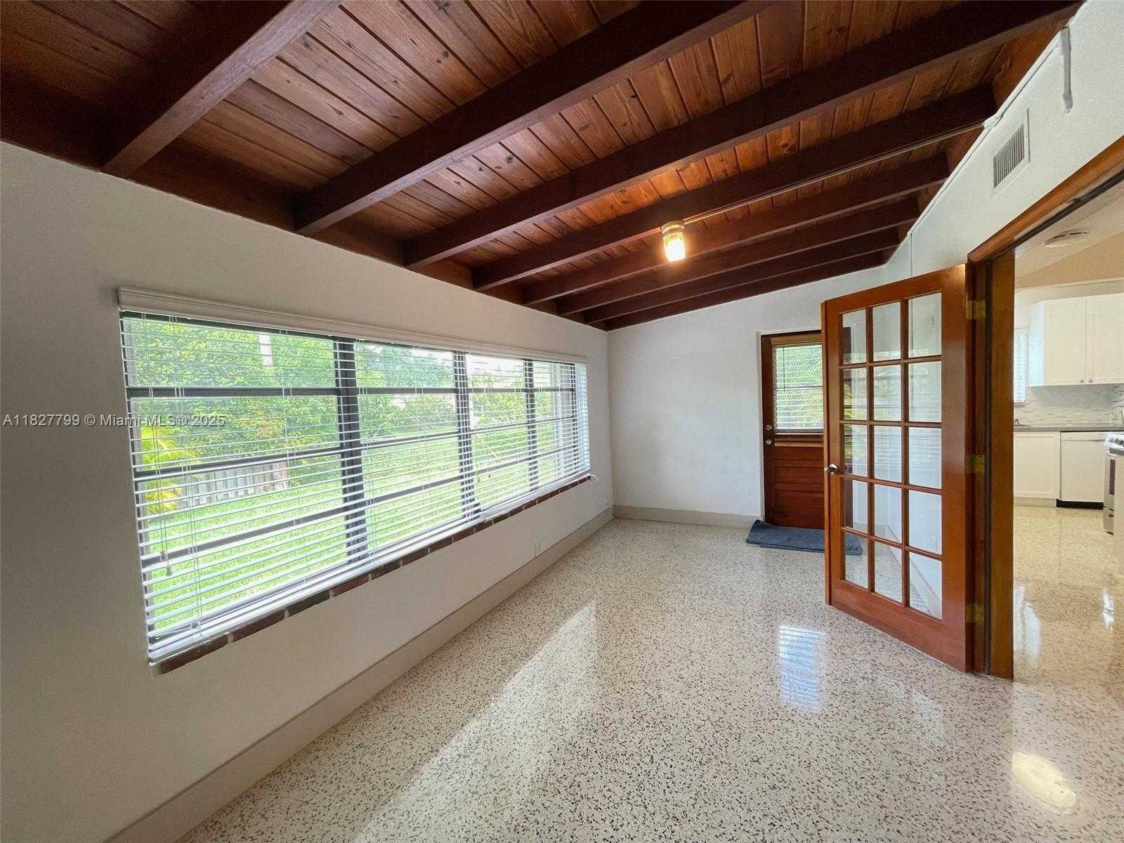 Small Image of 2920 SOUTH WEST 60TH CT, Miami Number 5