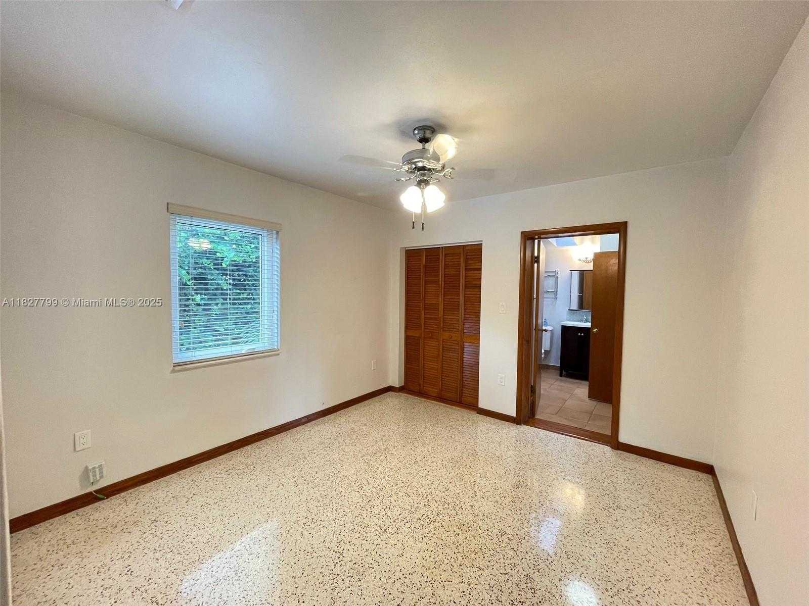 Small Image of 2920 SOUTH WEST 60TH CT, Miami Number 6
