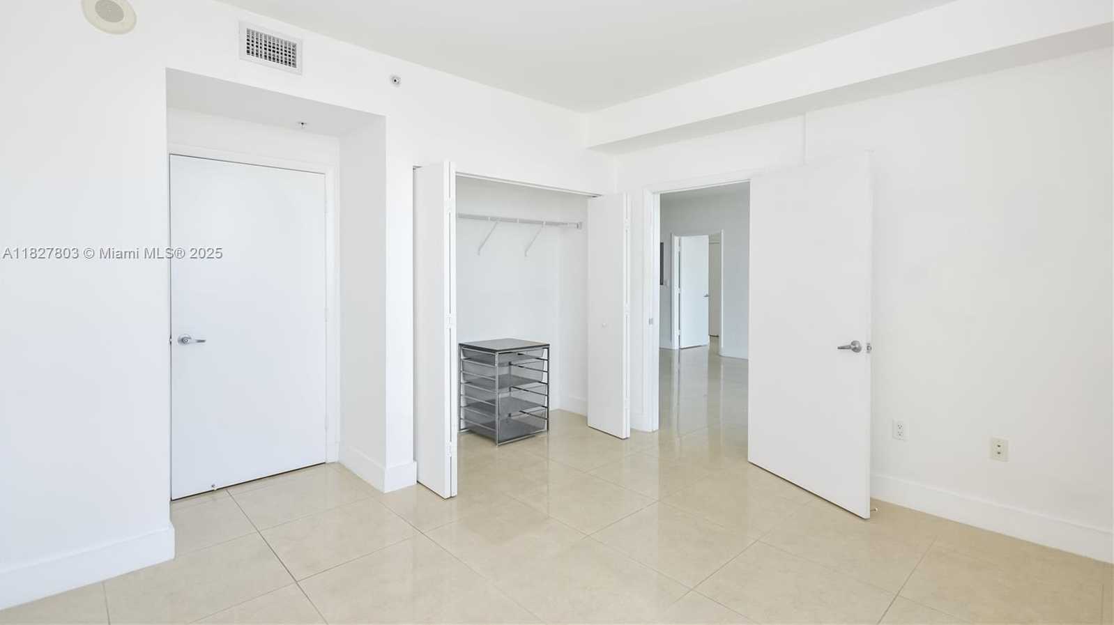 Small Image of 90 SOUTH WEST 3 STREET #3008, Miami Number 14