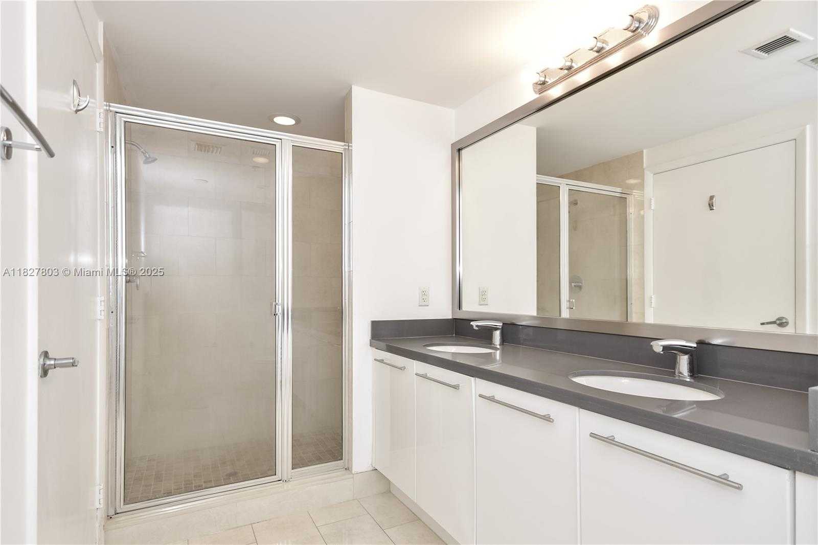 Small Image of 90 SOUTH WEST 3 STREET #3008, Miami Number 16