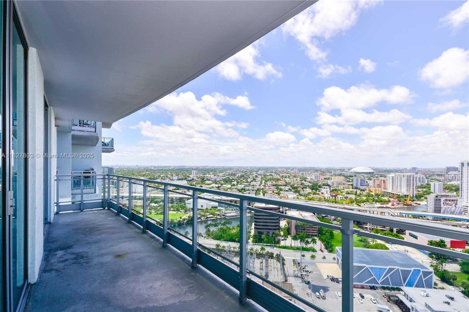 Small Image of 90 SOUTH WEST 3 STREET #3008, Miami Number 3