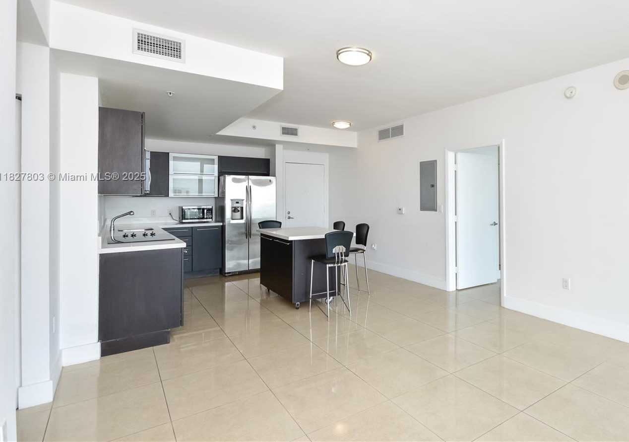 Small Image of 90 SOUTH WEST 3 STREET #3008, Miami Number 5