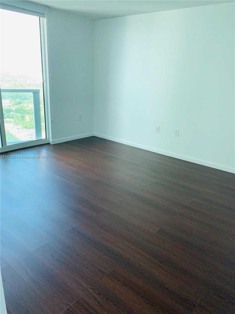Small Image of 2101 BRICKELL AVE #2611, Miami Number 11