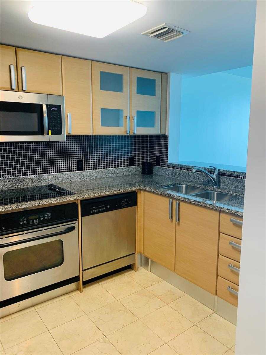 Small Image of 2101 BRICKELL AVE #2611, Miami Number 6