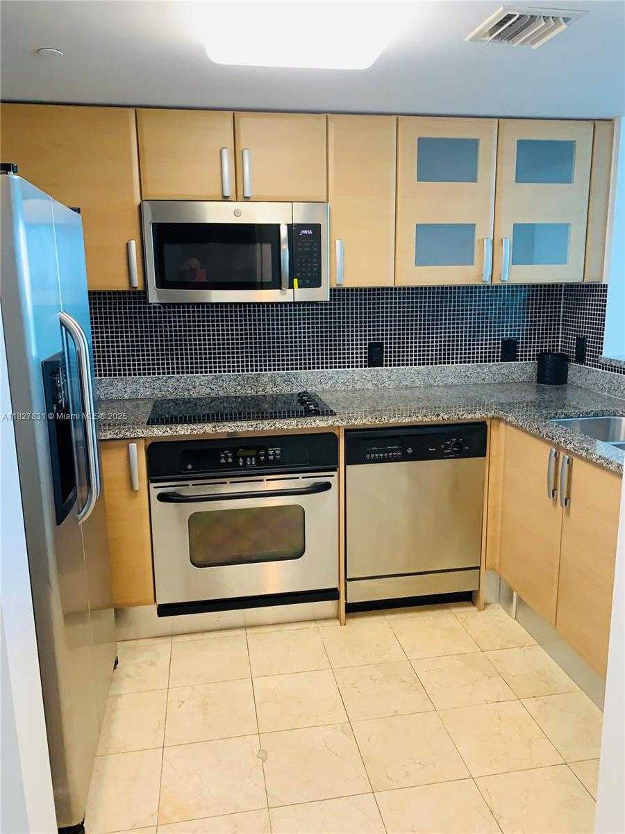Small Image of 2101 BRICKELL AVE #2611, Miami Number 8