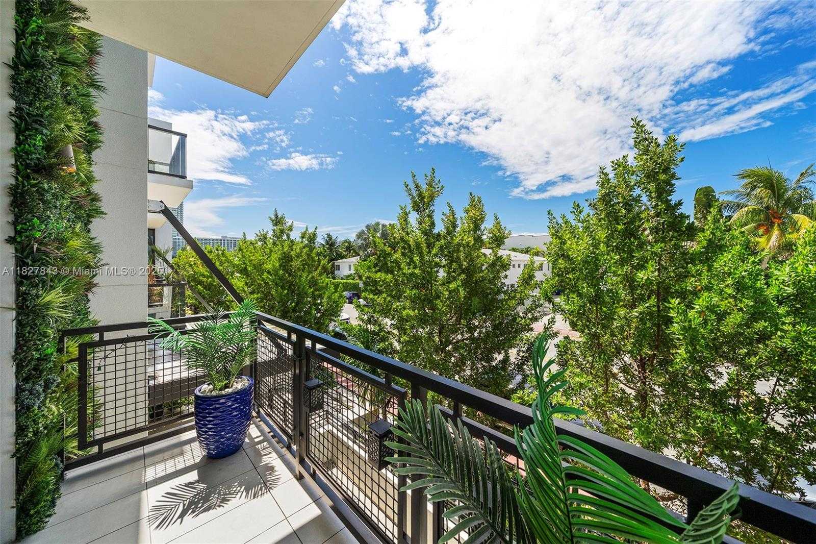 Small Image of 1030 15TH ST #213, Miami Beach Number 10