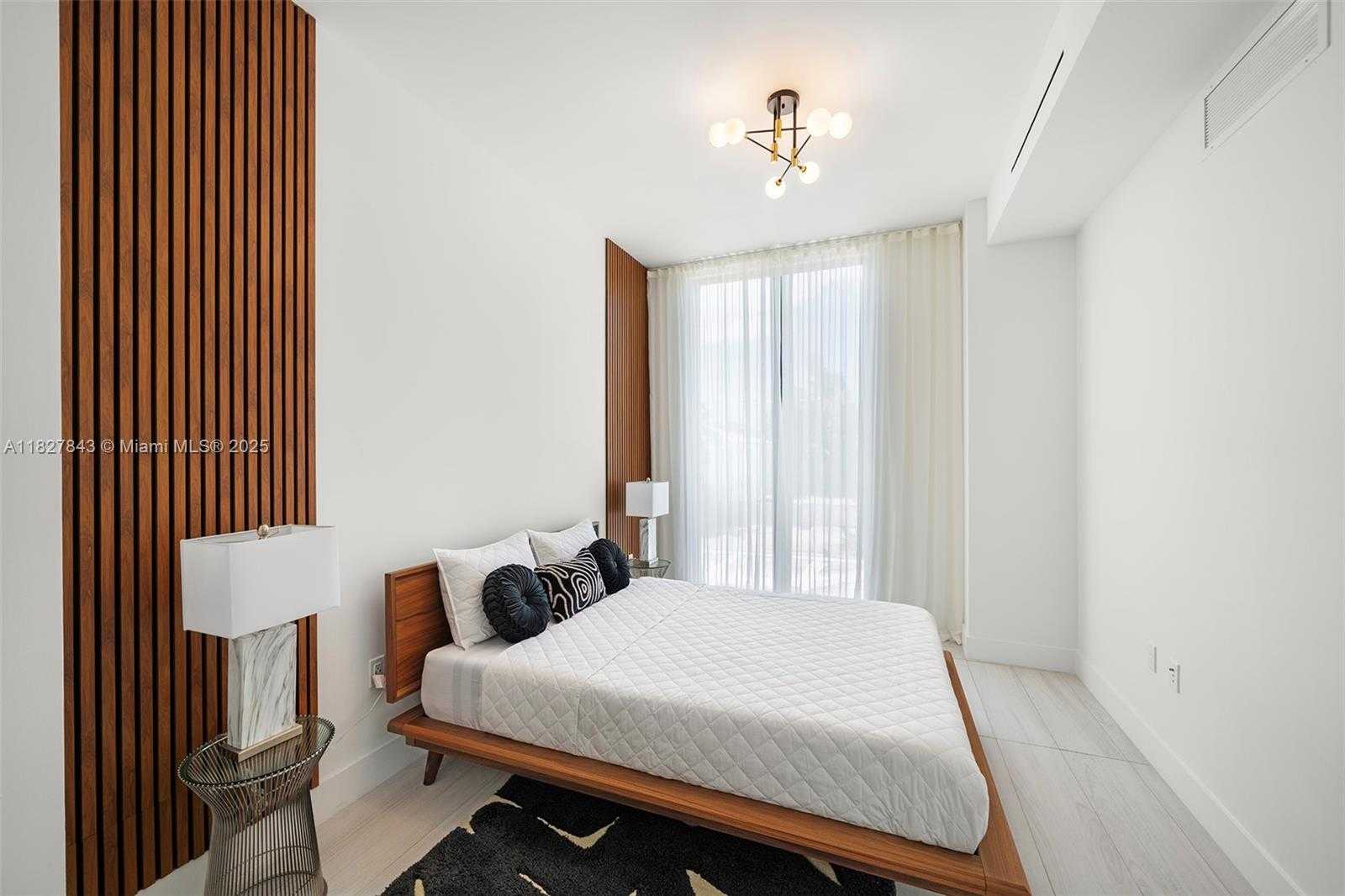 Small Image of 1030 15TH ST #213, Miami Beach Number 12