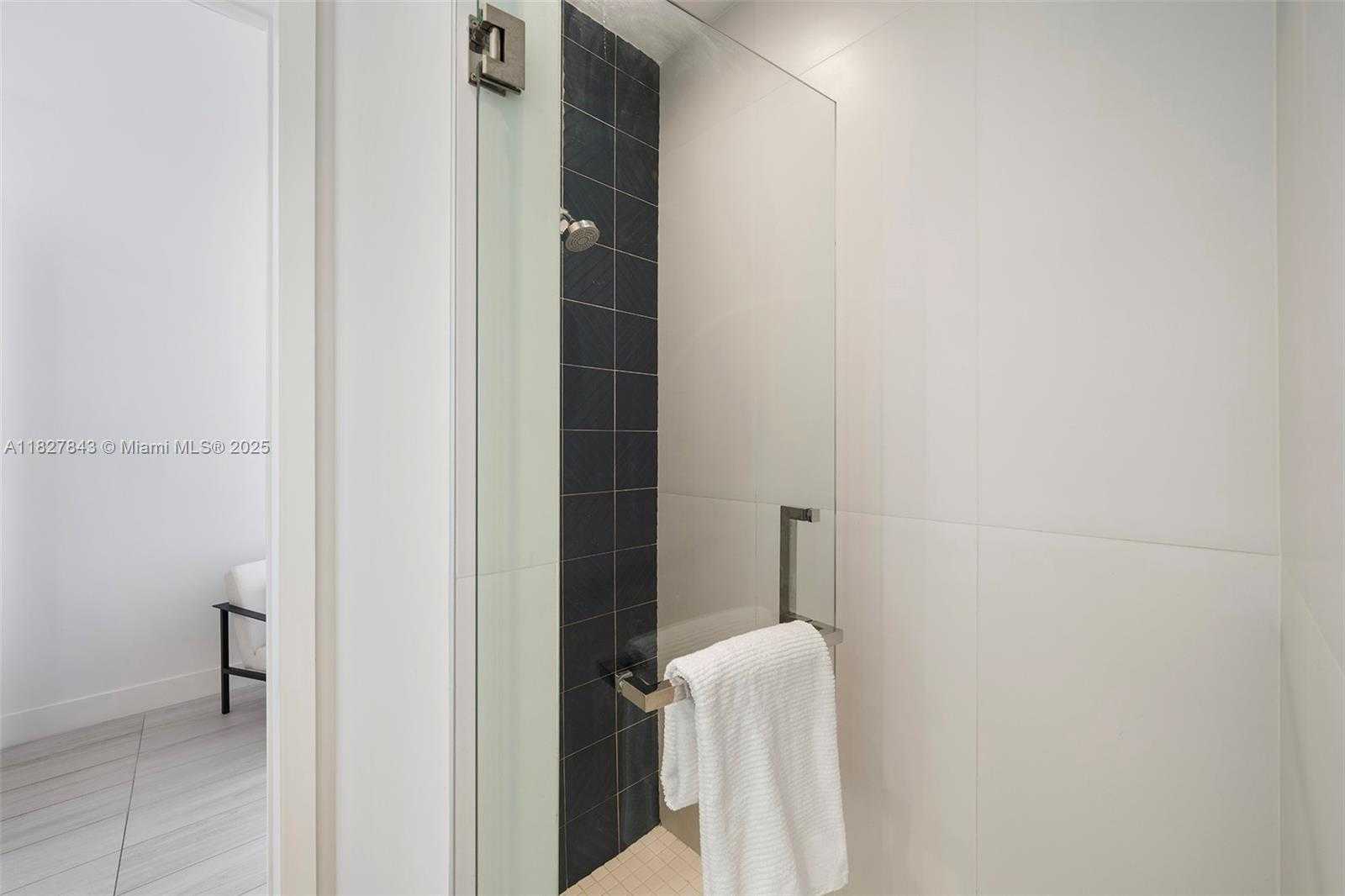 Small Image of 1030 15TH ST #213, Miami Beach Number 17