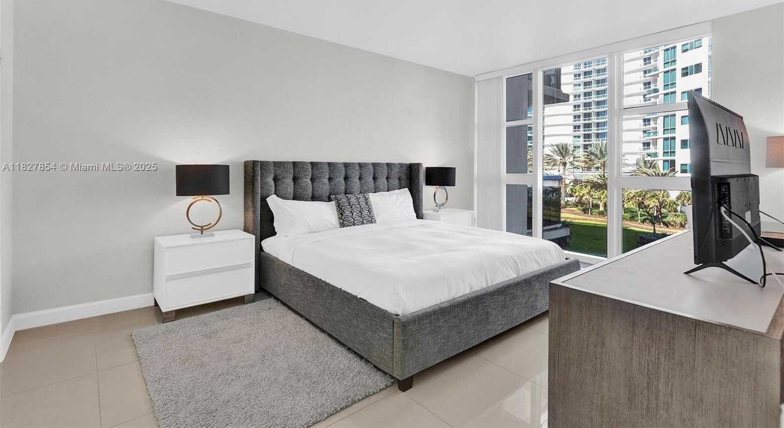 Small Image of 10275 COLLINS AVE #406, Bal Harbour Number 11