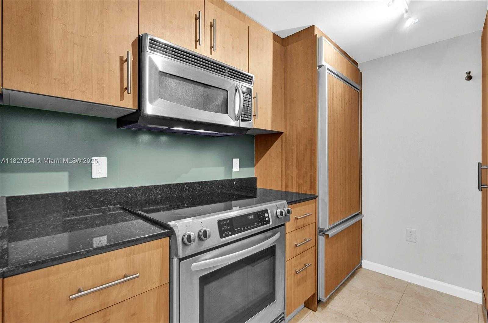 Small Image of 10275 COLLINS AVE #406, Bal Harbour Number 18
