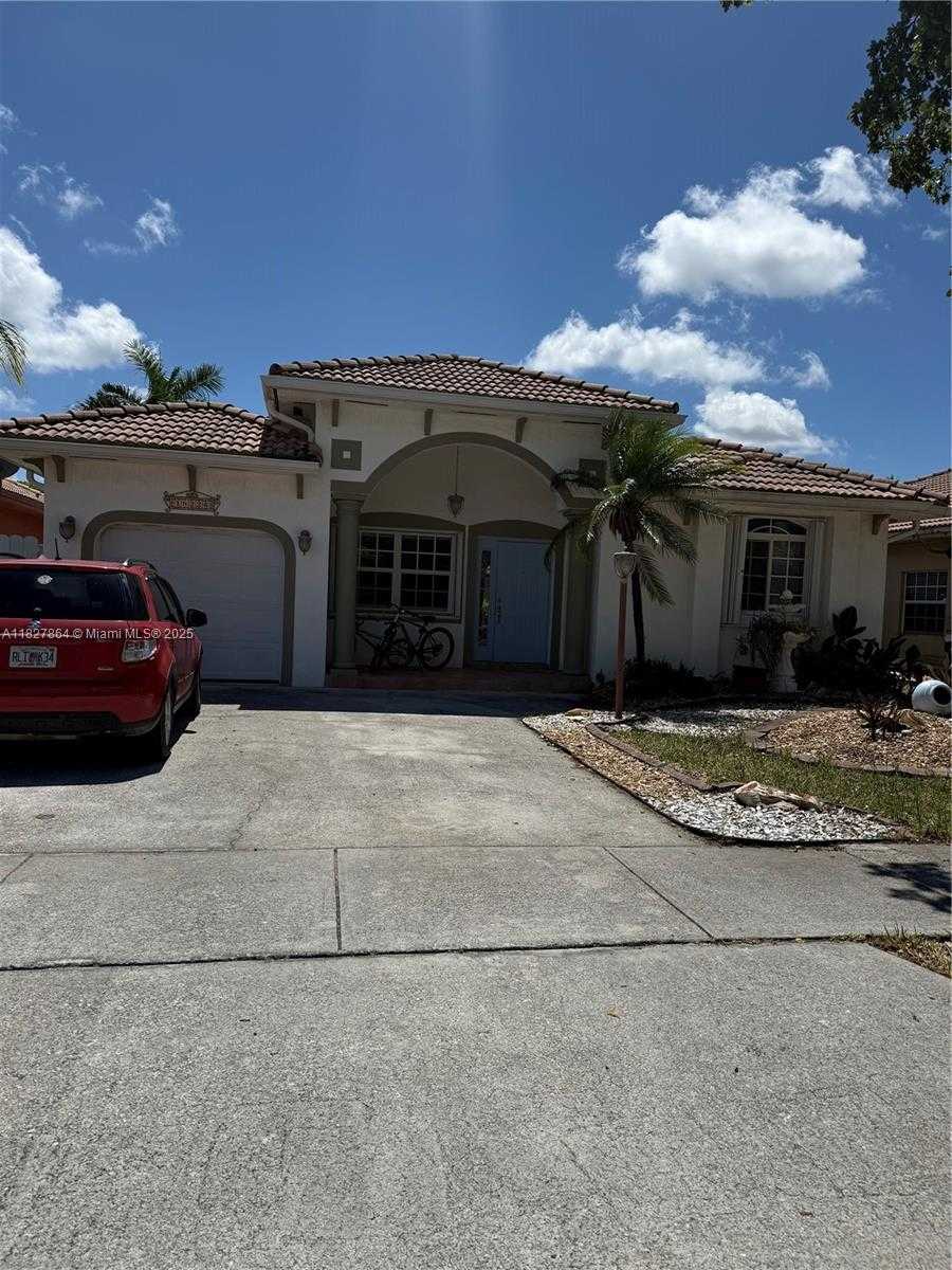 Small Image of 18226 SOUTH WEST 145TH AVE, Miami Number 2