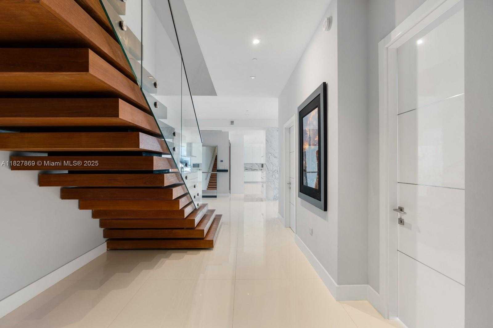 Small Image of 88 SOUTH WEST 7TH ST #4204, Miami Number 16