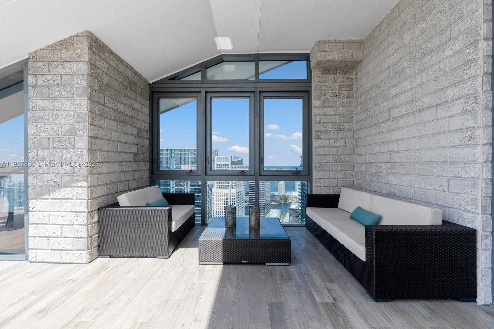 Small Image of 88 SOUTH WEST 7TH ST #4204, Miami Number 31