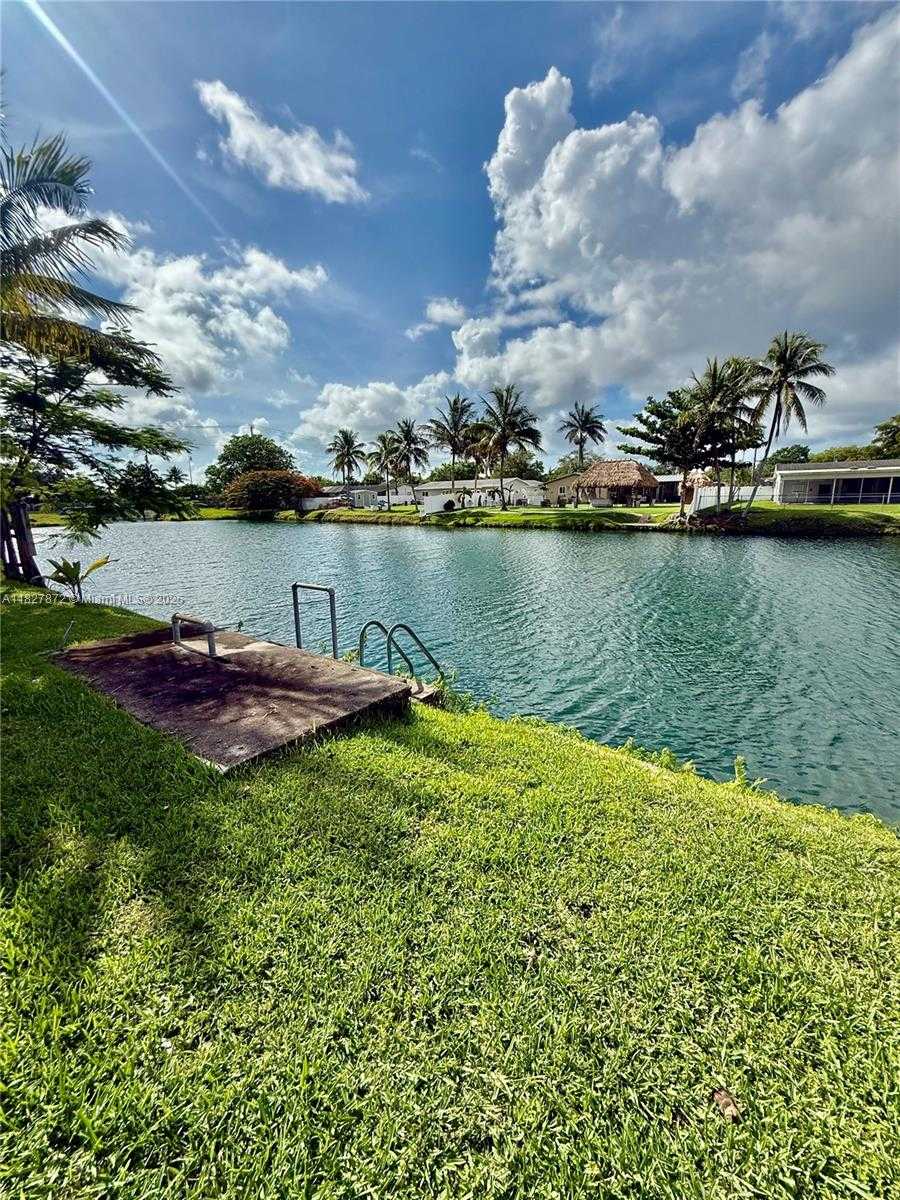 Small Image of 9740 STERLING DR #N/A, Cutler Bay Number 10