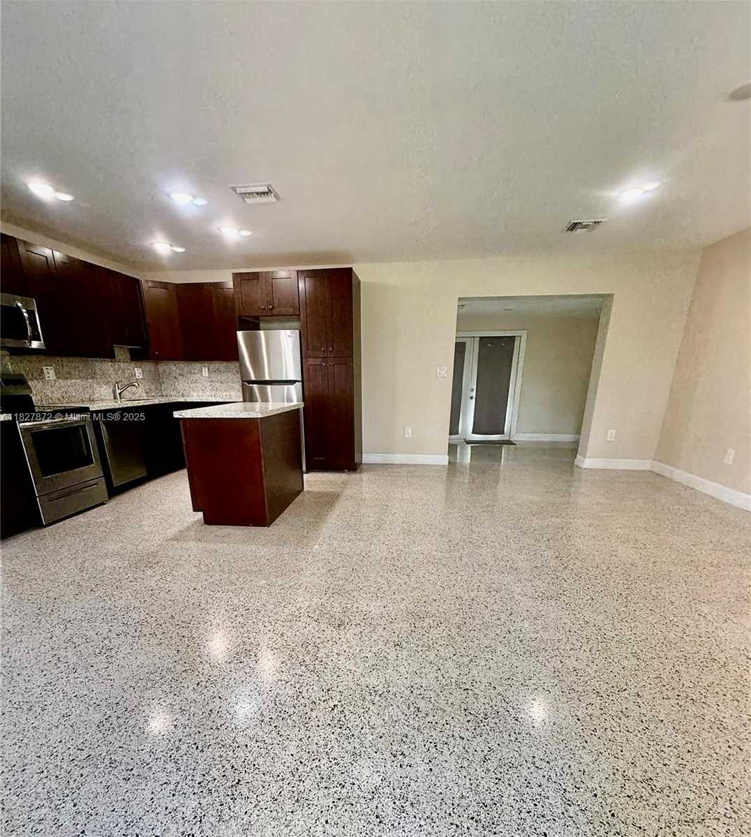 Small Image of 9740 STERLING DR #N/A, Cutler Bay Number 3