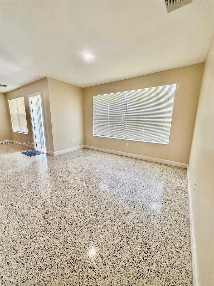 Small Image of 9740 STERLING DR #N/A, Cutler Bay Number 6