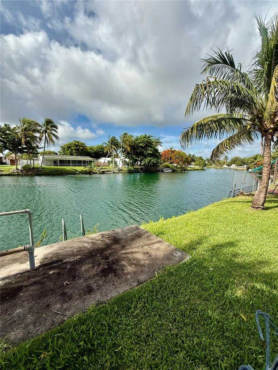 Small Image of 9740 STERLING DR #N/A, Cutler Bay Number 9