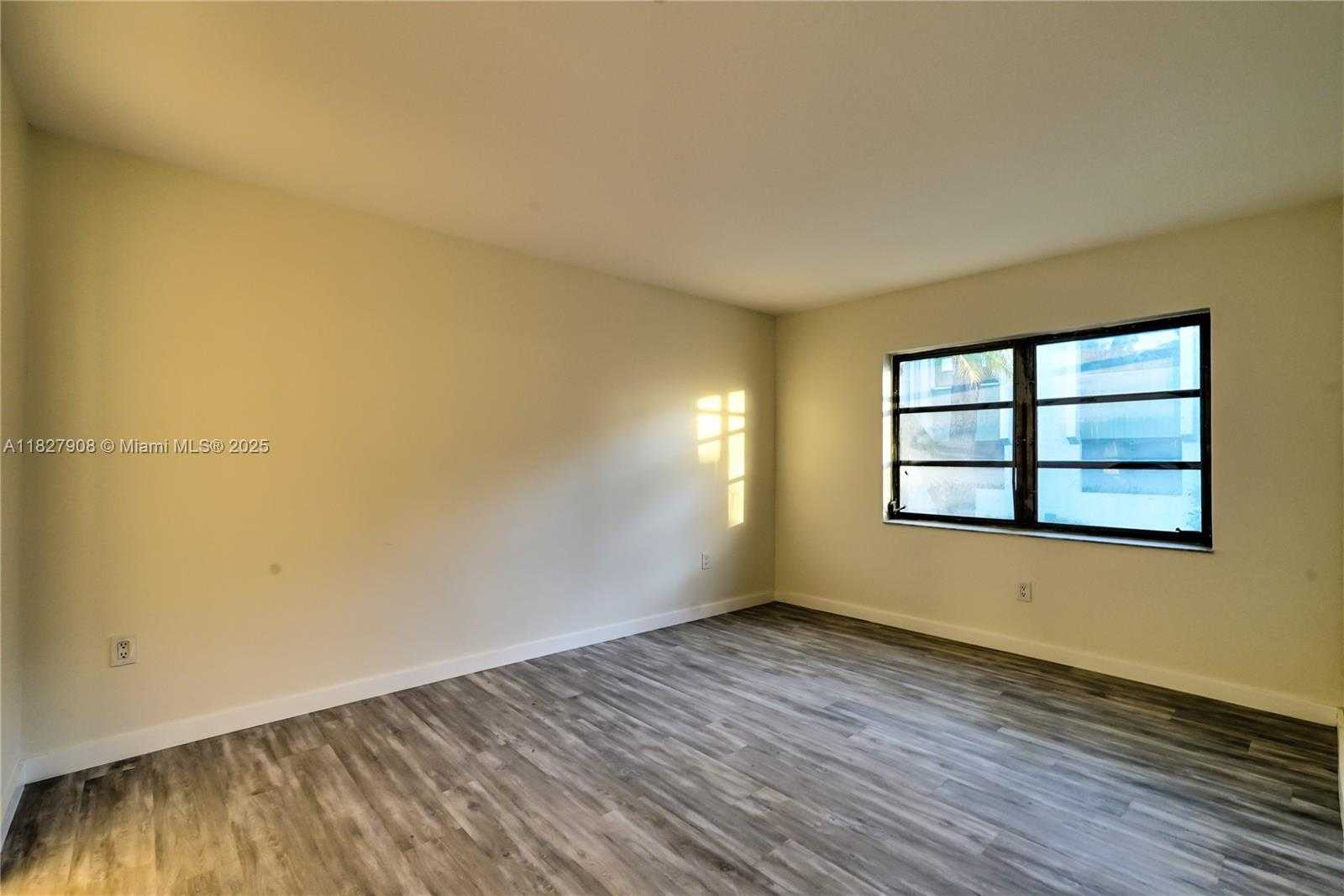 Small Image of 7917 SOUTH WEST 104TH ST #102F, Miami Number 12