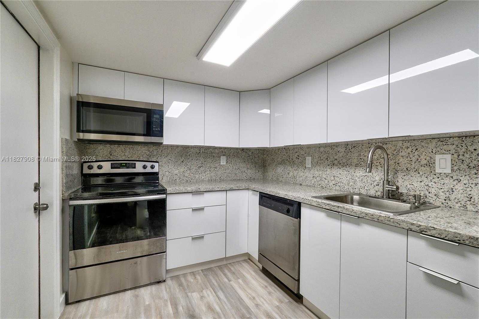 Small Image of 7917 SOUTH WEST 104TH ST #102F, Miami Number 3