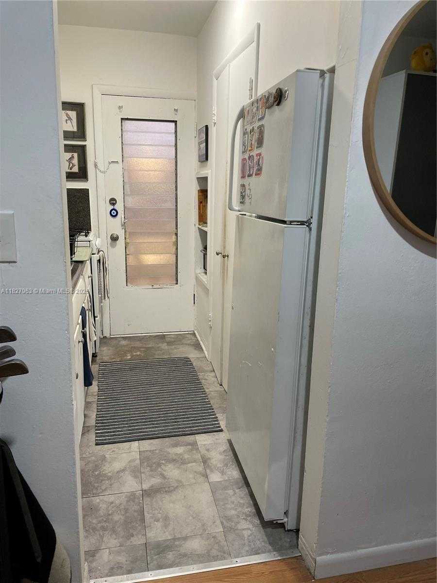 Small Image of 7311 GARY AVE #28, Miami Beach Number 2