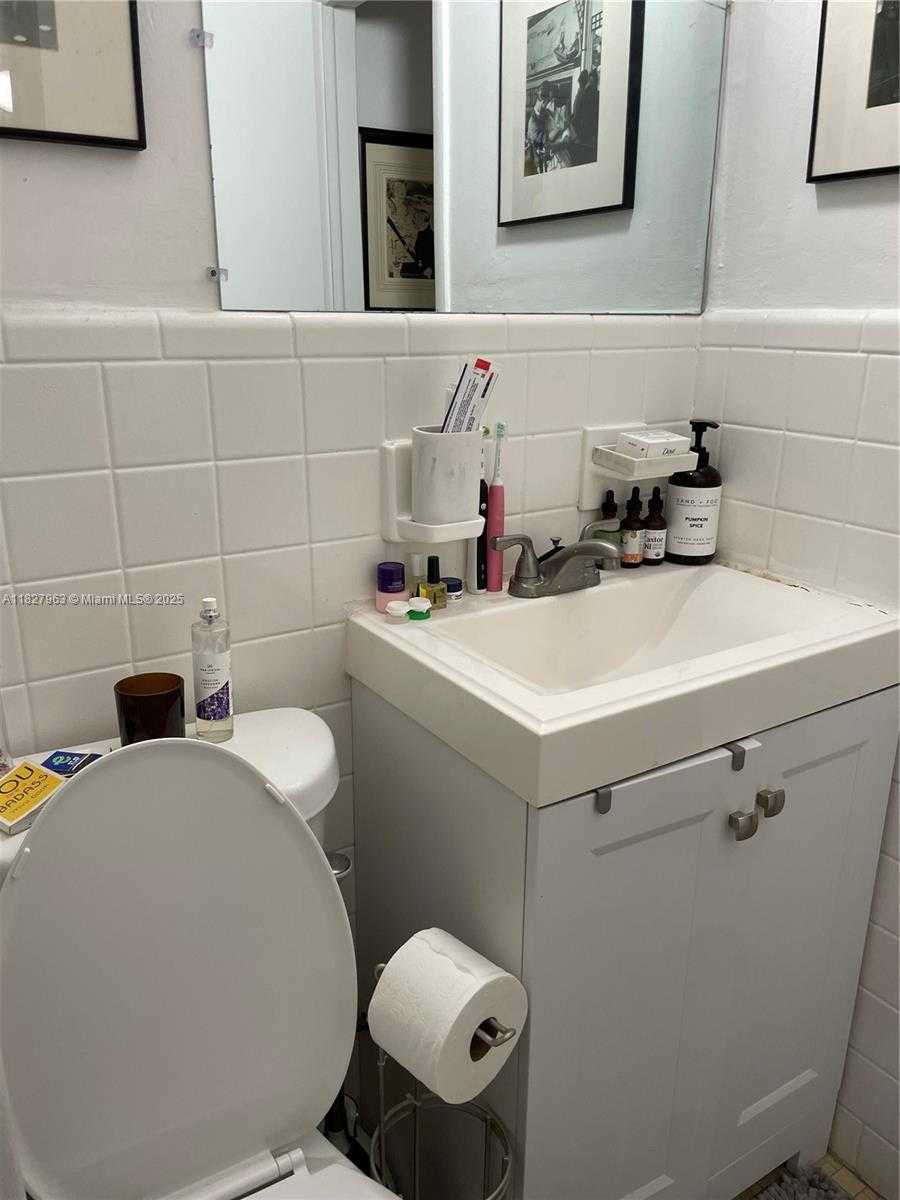 Small Image of 7311 GARY AVE #28, Miami Beach Number 7