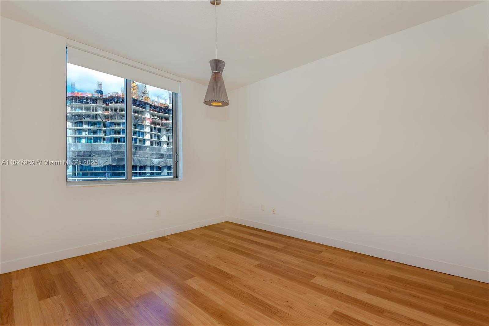 Small Image of 1060 BRICKELL AV #4309, Miami Number 14