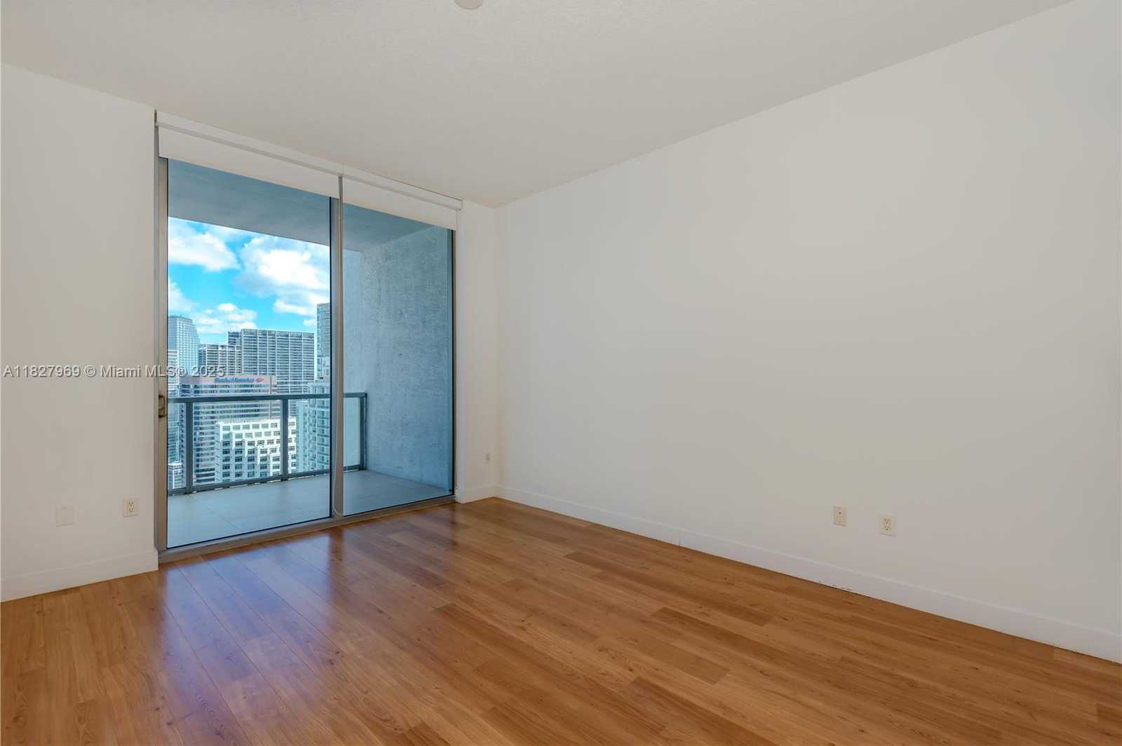 Small Image of 1060 BRICKELL AV #4309, Miami Number 20