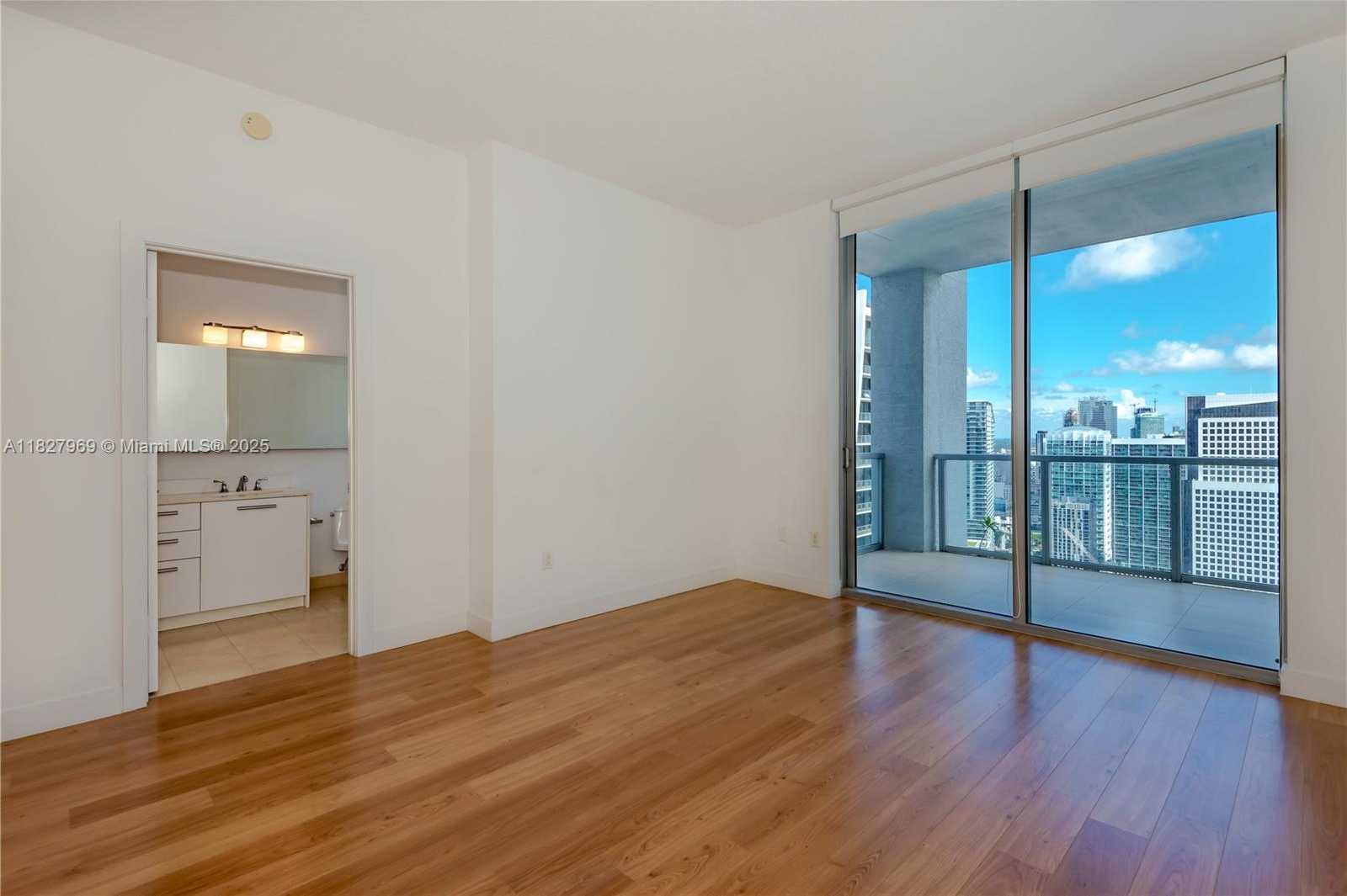 Small Image of 1060 BRICKELL AV #4309, Miami Number 21