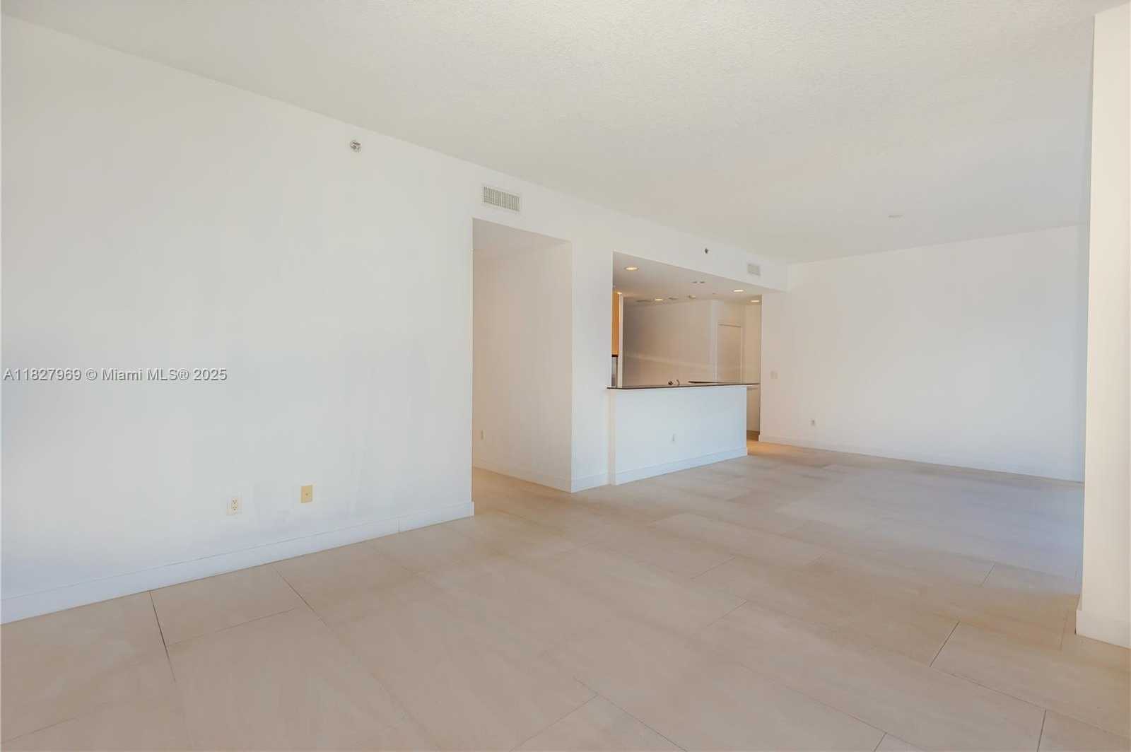 Small Image of 1060 BRICKELL AV #4309, Miami Number 5