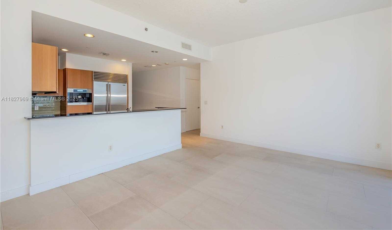 Small Image of 1060 BRICKELL AV #4309, Miami Number 6