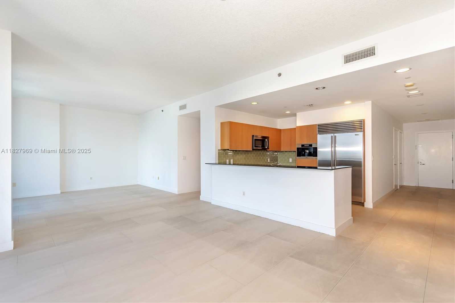 Small Image of 1060 BRICKELL AV #4309, Miami Number 8