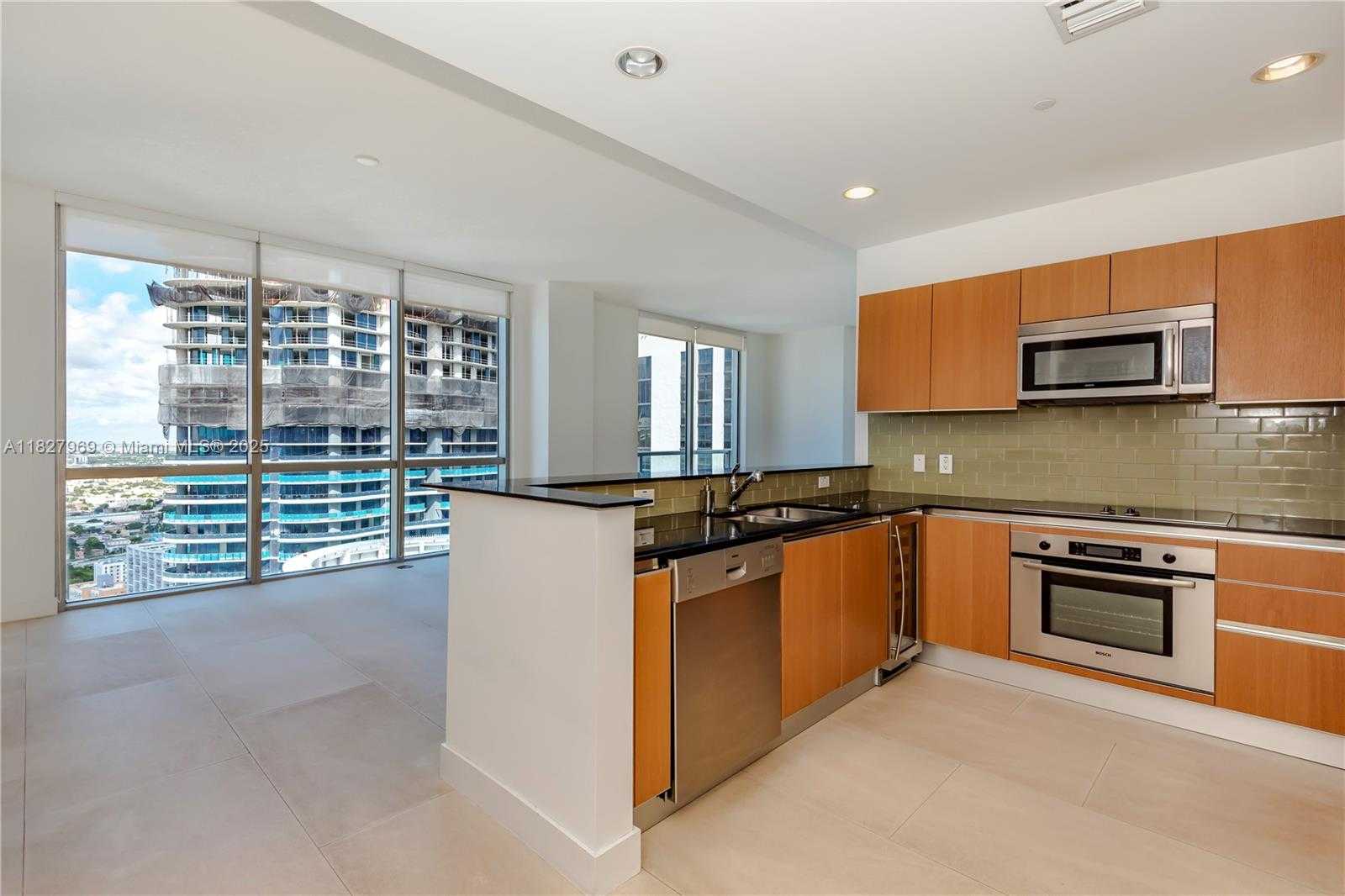 Small Image of 1060 BRICKELL AV #4309, Miami Number 9