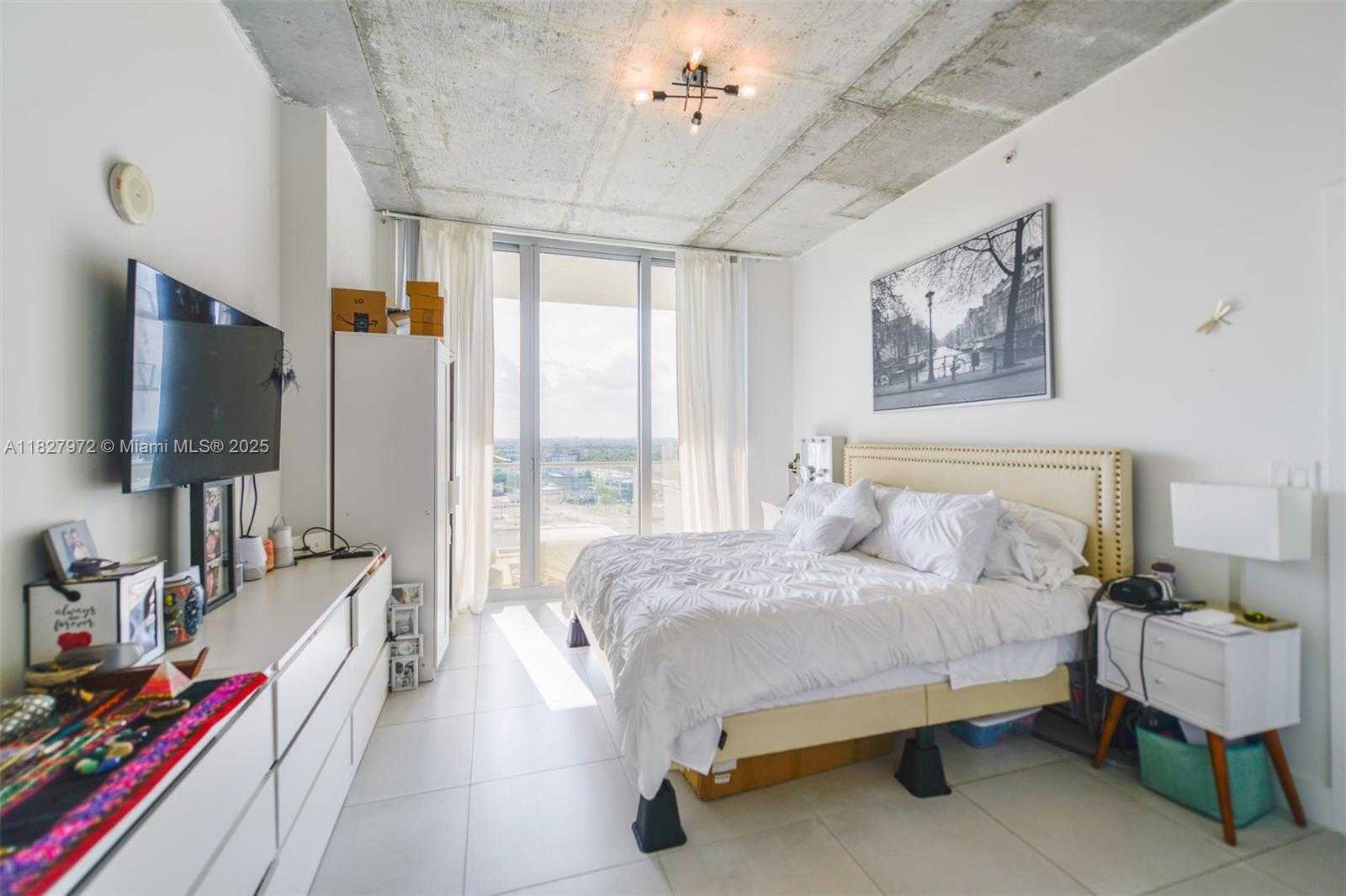 Small Image of 3470 EAST COAST AVE #H1608, Miami Number 6