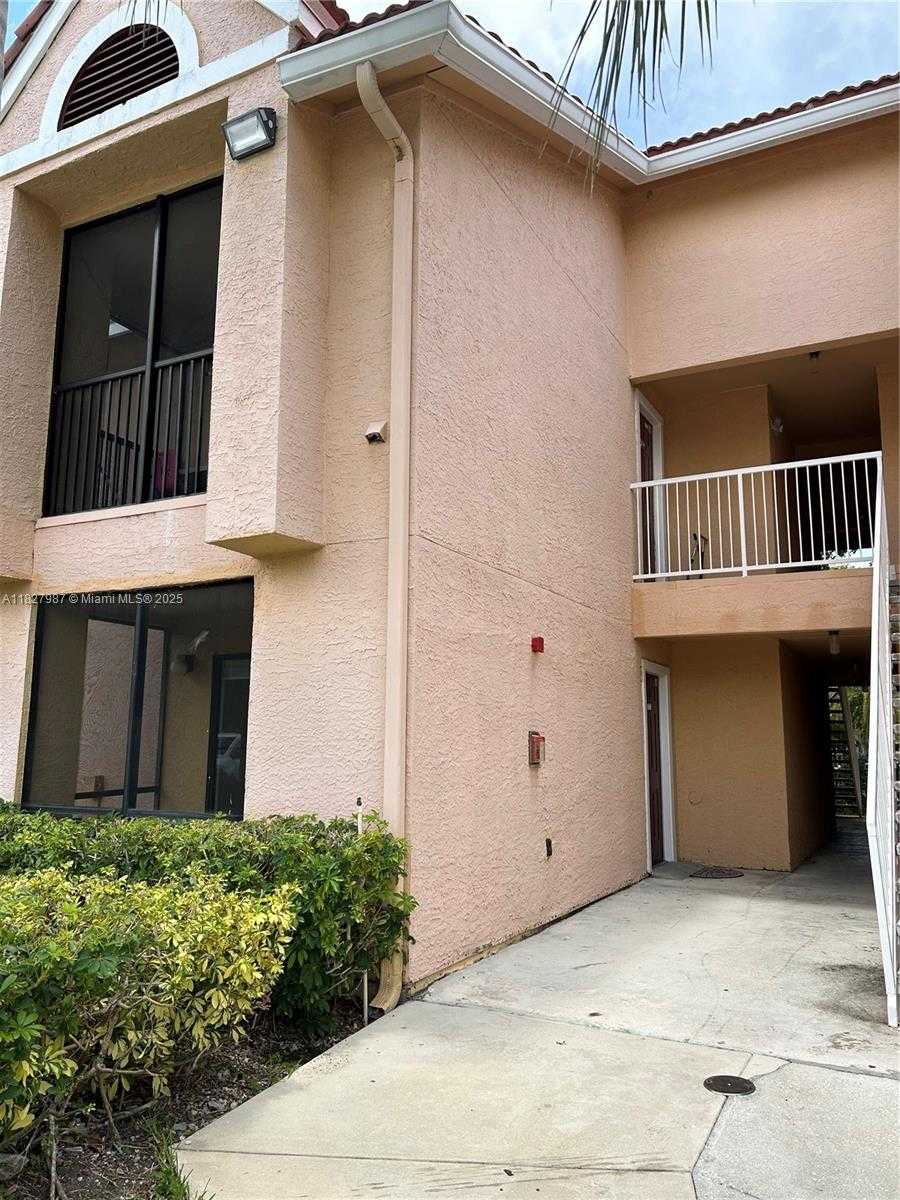 Small Image of 15551 SOUTH WEST 104TH TER #812, Miami Number 12
