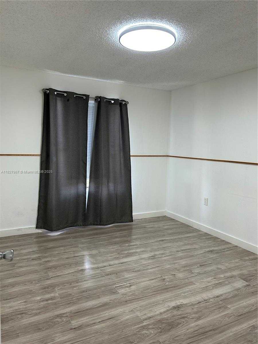 Small Image of 15551 SOUTH WEST 104TH TER #812, Miami Number 6