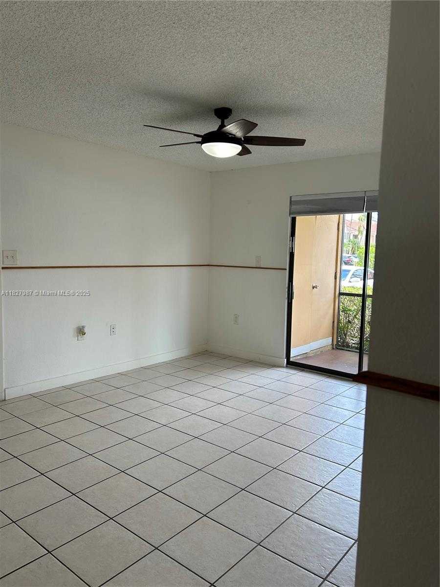 Small Image of 15551 SOUTH WEST 104TH TER #812, Miami Number 7