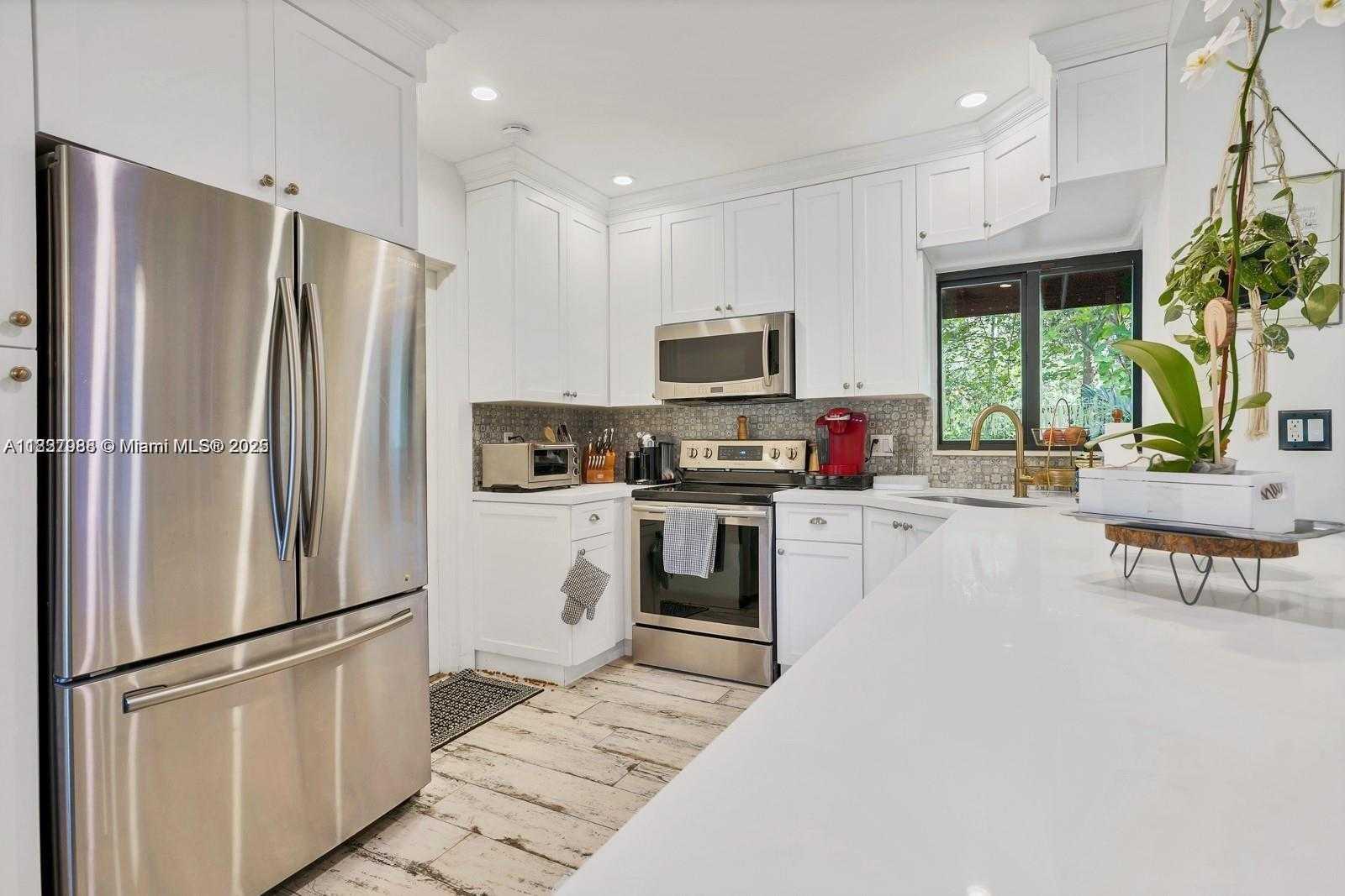 Small Image of 45 NORTH EAST 98TH ST, Miami Shores Number 12