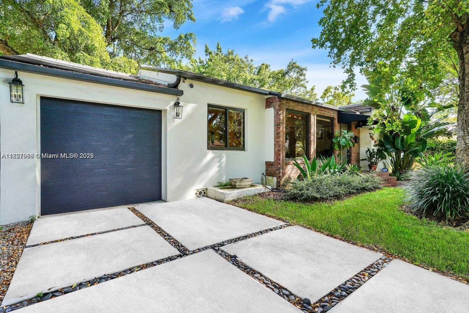 Small Image of 45 NORTH EAST 98TH ST, Miami Shores Number 4