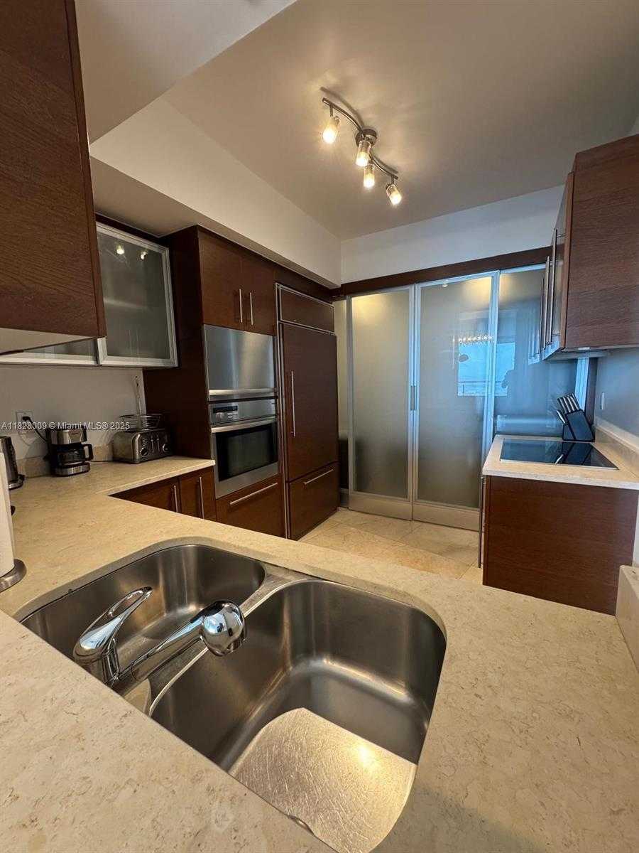 Small Image of 450 ALTON RD #3505, Miami Beach Number 10