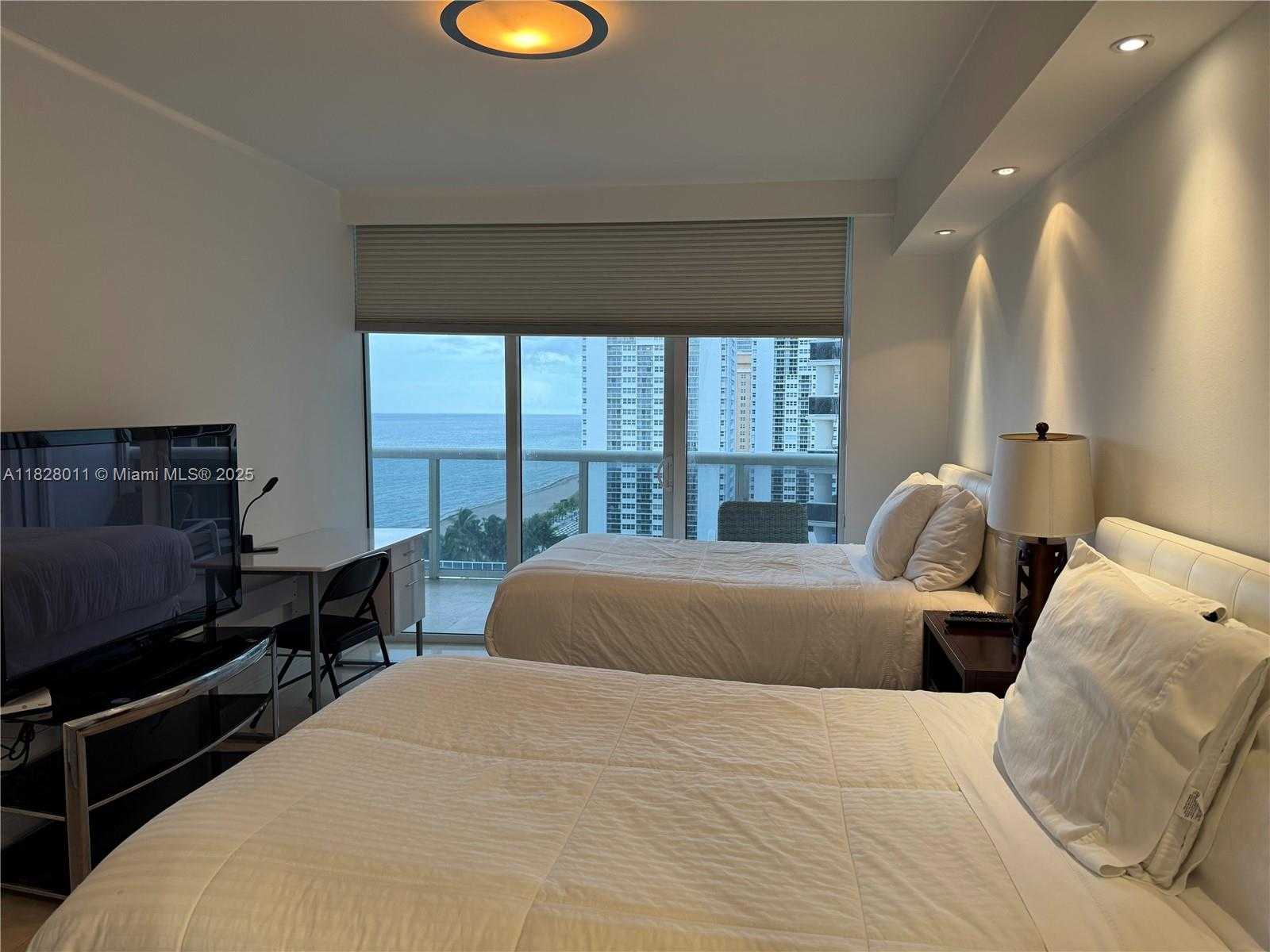 Small Image of 1830 SOUTH OCEAN DRIVE #1404, Hallandale Beach Number 17