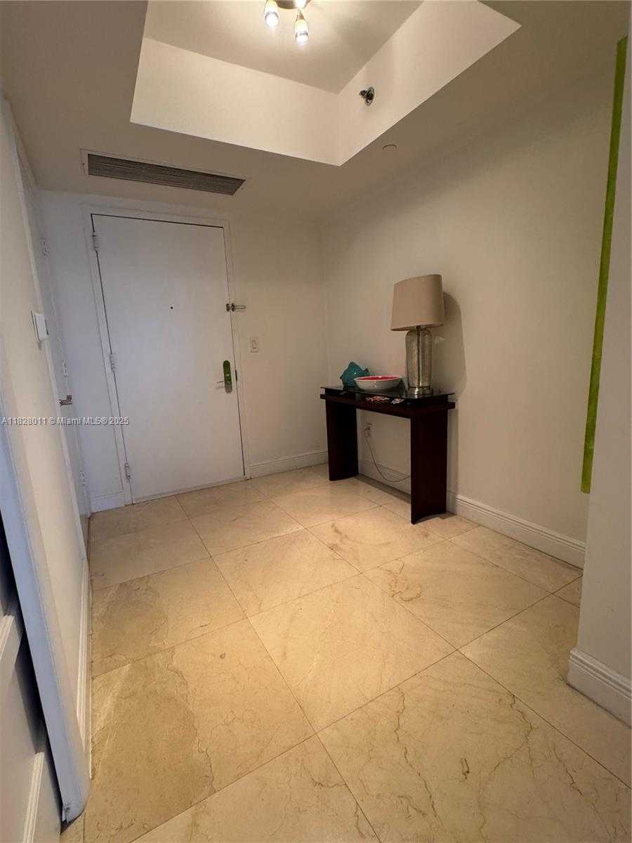 Small Image of 1830 SOUTH OCEAN DRIVE #1404, Hallandale Beach Number 2