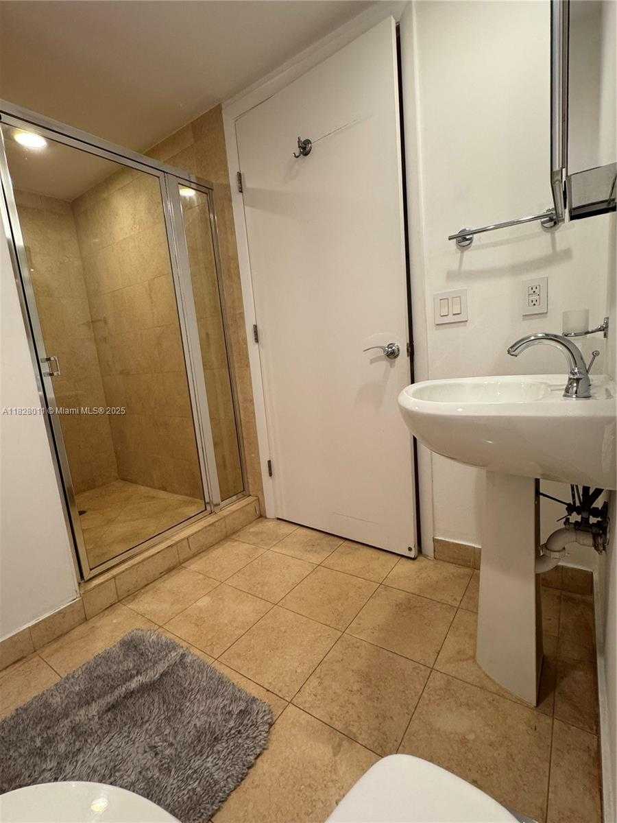 Small Image of 1830 SOUTH OCEAN DRIVE #1404, Hallandale Beach Number 24