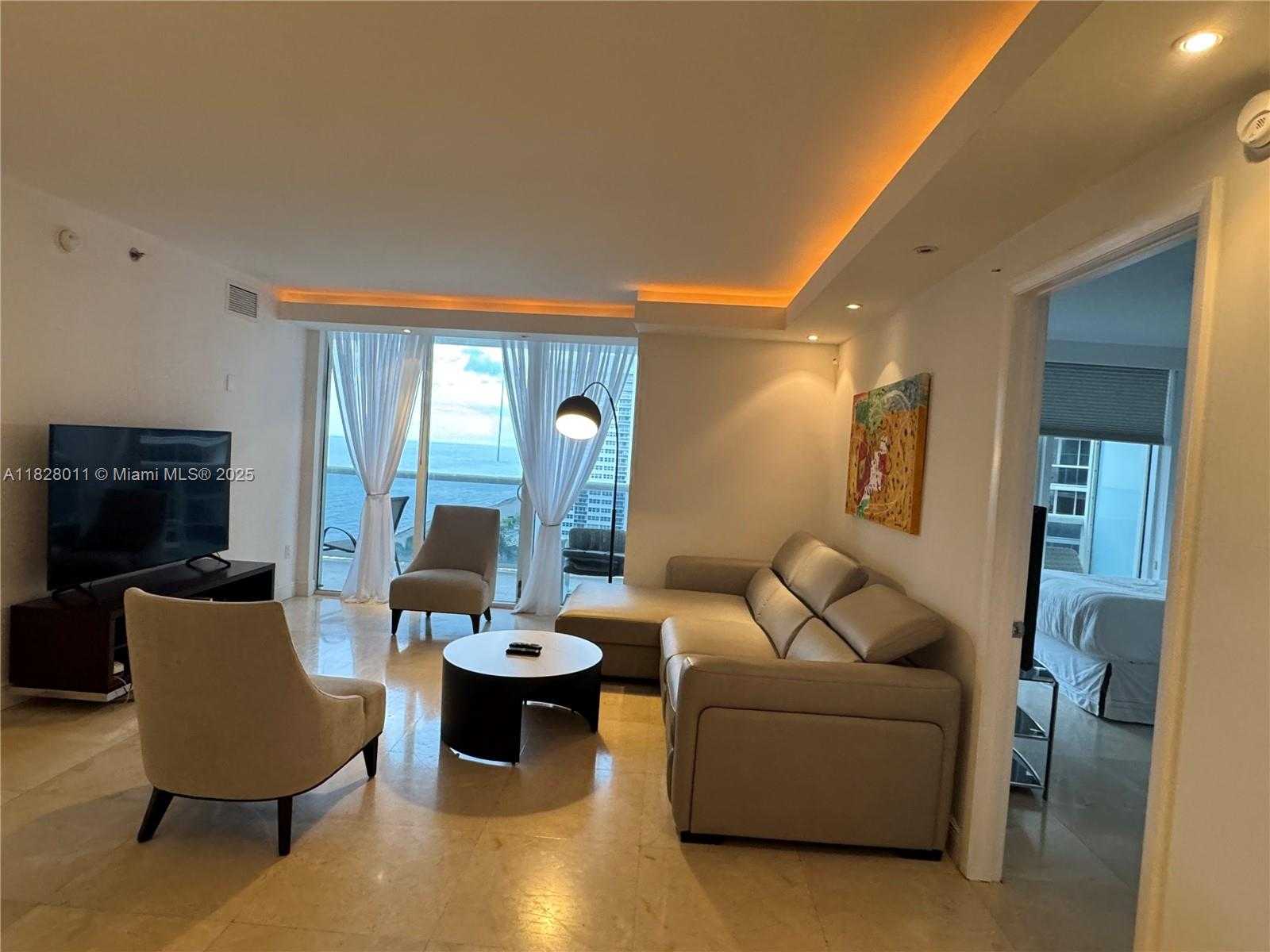 Small Image of 1830 SOUTH OCEAN DRIVE #1404, Hallandale Beach Number 7