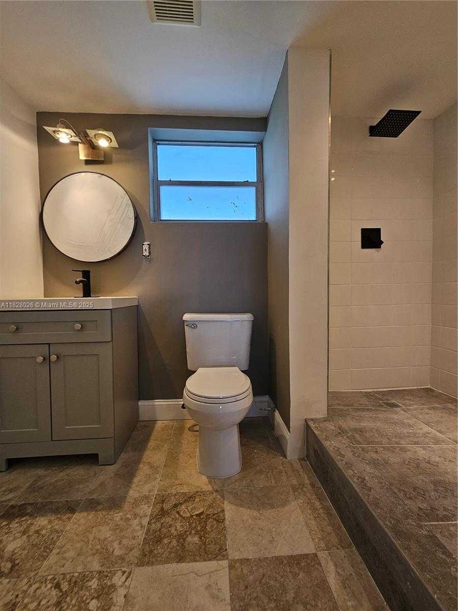 Small Image of 3600 NORTH EAST 170TH ST #402, North Miami Beach Number 8
