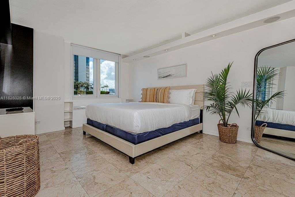 Small Image of 2301 COLLINS AVE #705, Miami Beach Number 12