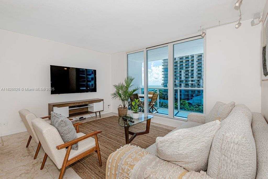 Small Image of 2301 COLLINS AVE #705, Miami Beach Number 4